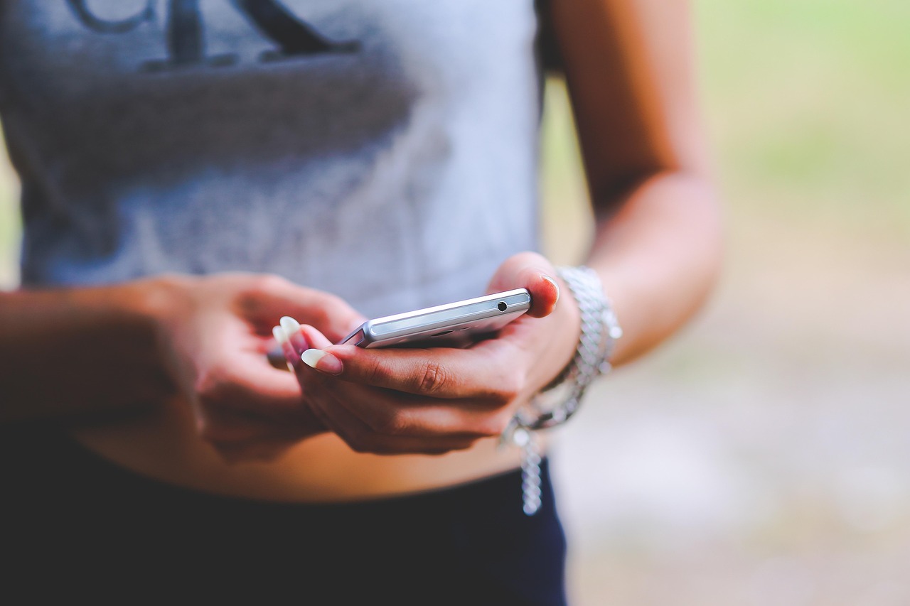 Życzenia imieninowe dla Anety — gotowe teksty, wierszyki i krótkie SMS